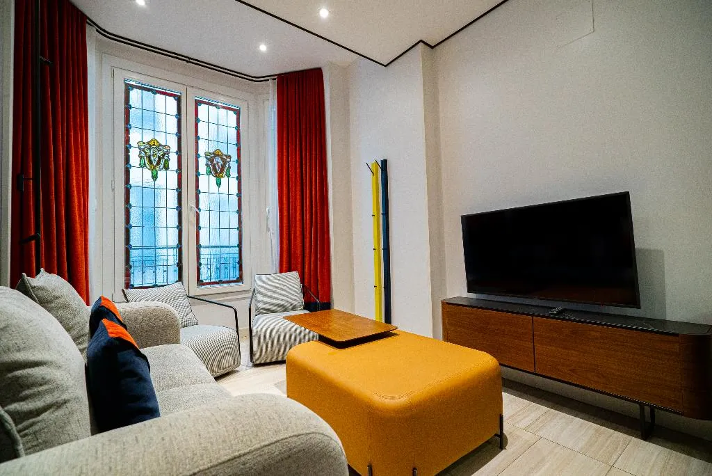 APARTMENT TWO BEDROOMS Room, Smartrental Collection Gran Vía Centric, Madrid