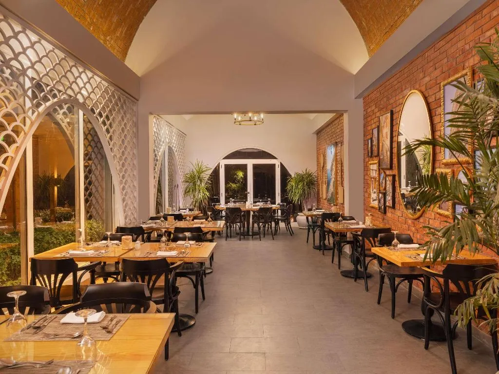 Restaurant, Novotel Marsa Alam Beach Resort, Red Sea Riviera