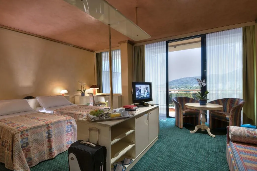 Room, Terme Sollievo, Venice