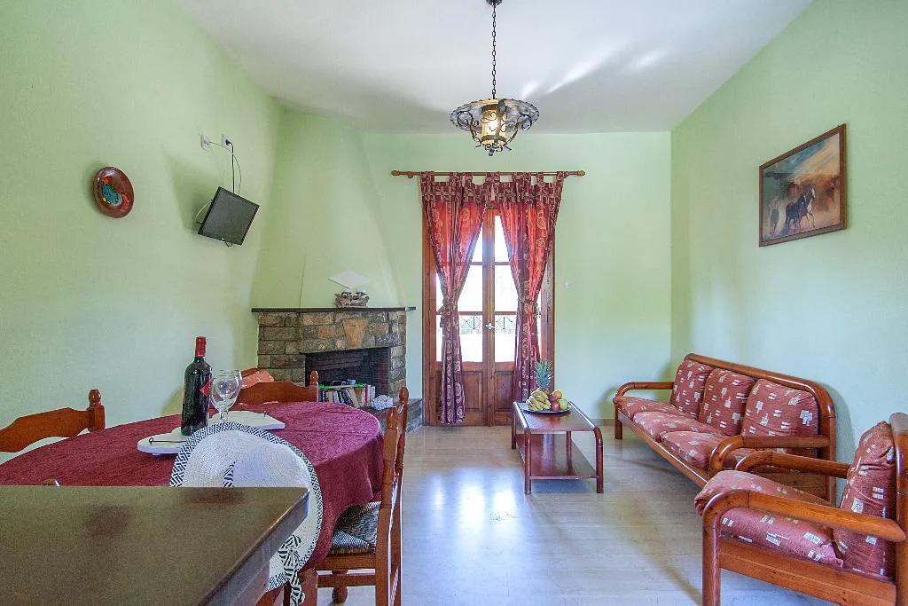 APARTMENT TWO BEDROOMS Room, Koukias Village, Skiathos