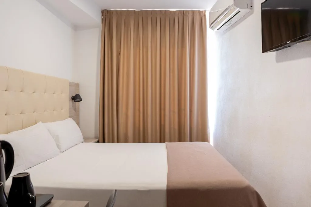 Room, Hotel Queens, Costa Blanca