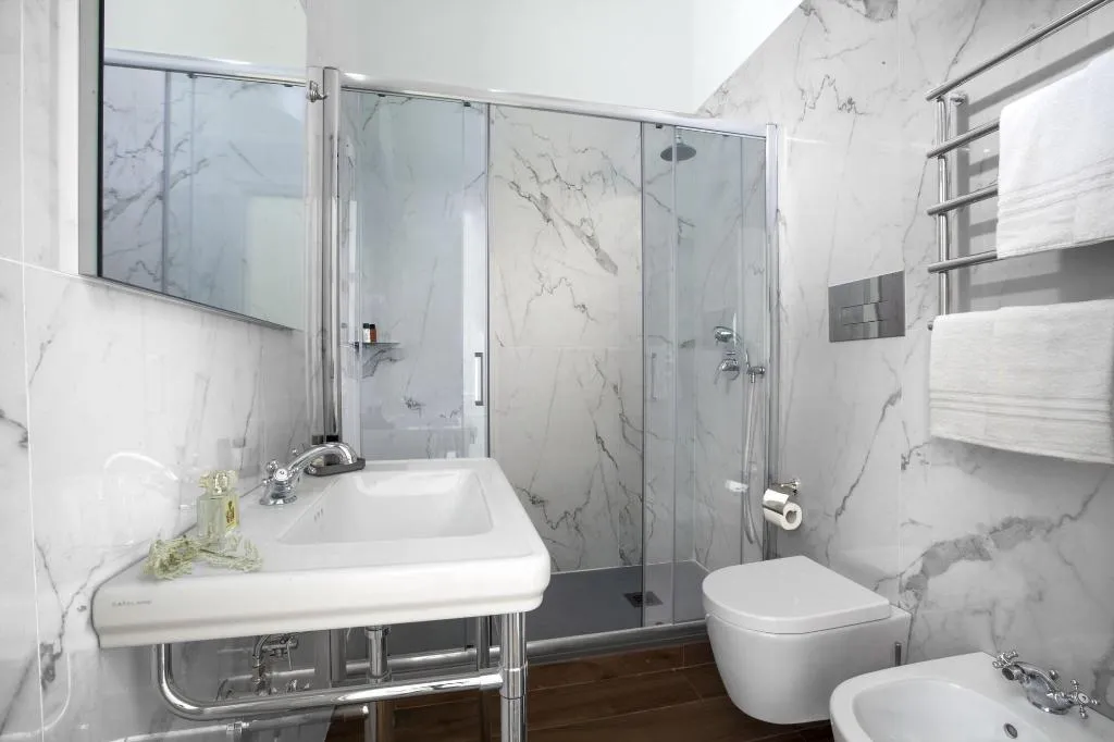 Room, La Fontanina Suites, Naples