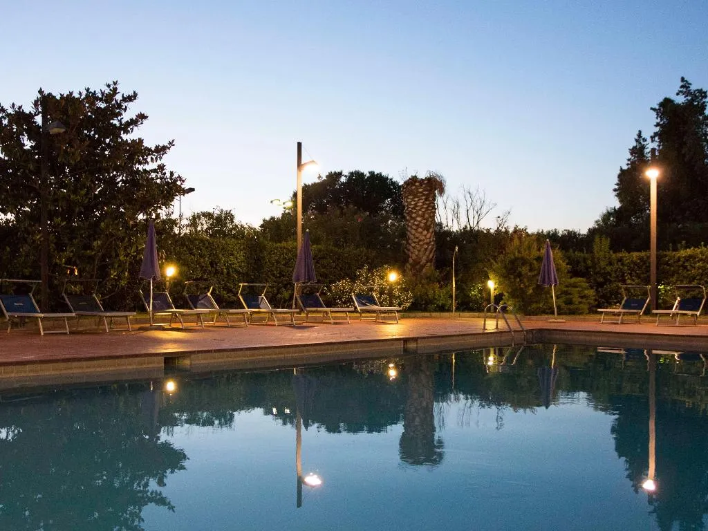 Pool, Novotel Caserta Sud, Naples