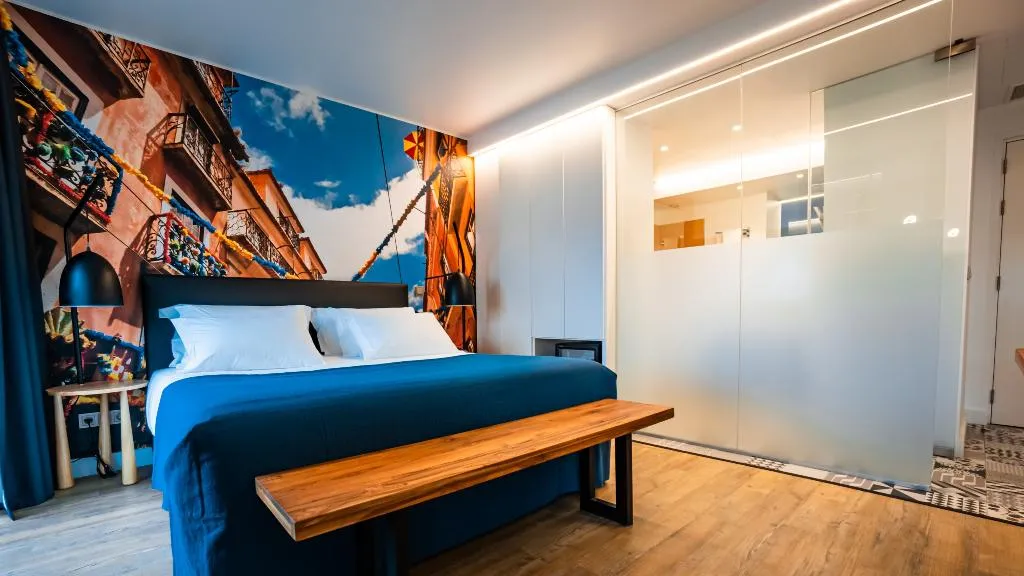 Double or Twin SUPERIOR WITH BALCONY Room, Hills Hotel Lisboa, Lisbon