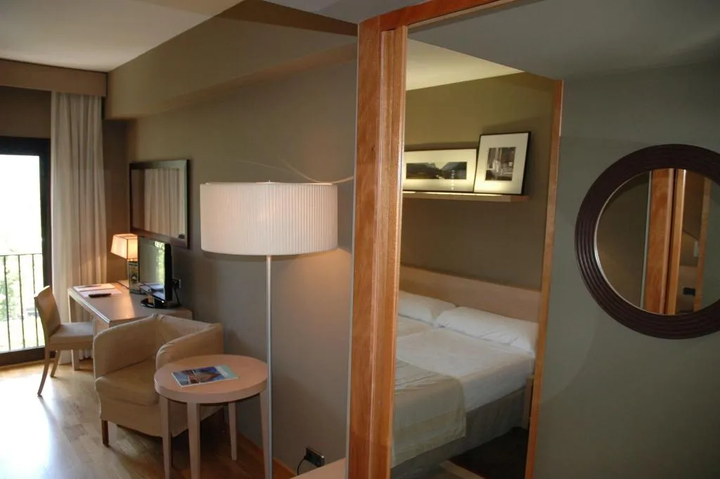 Room, Parador de la Seu d'Urgell, Costa Brava