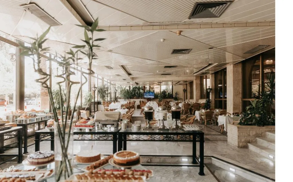 Restaurant, Baron Hotel Cairo, Cairo