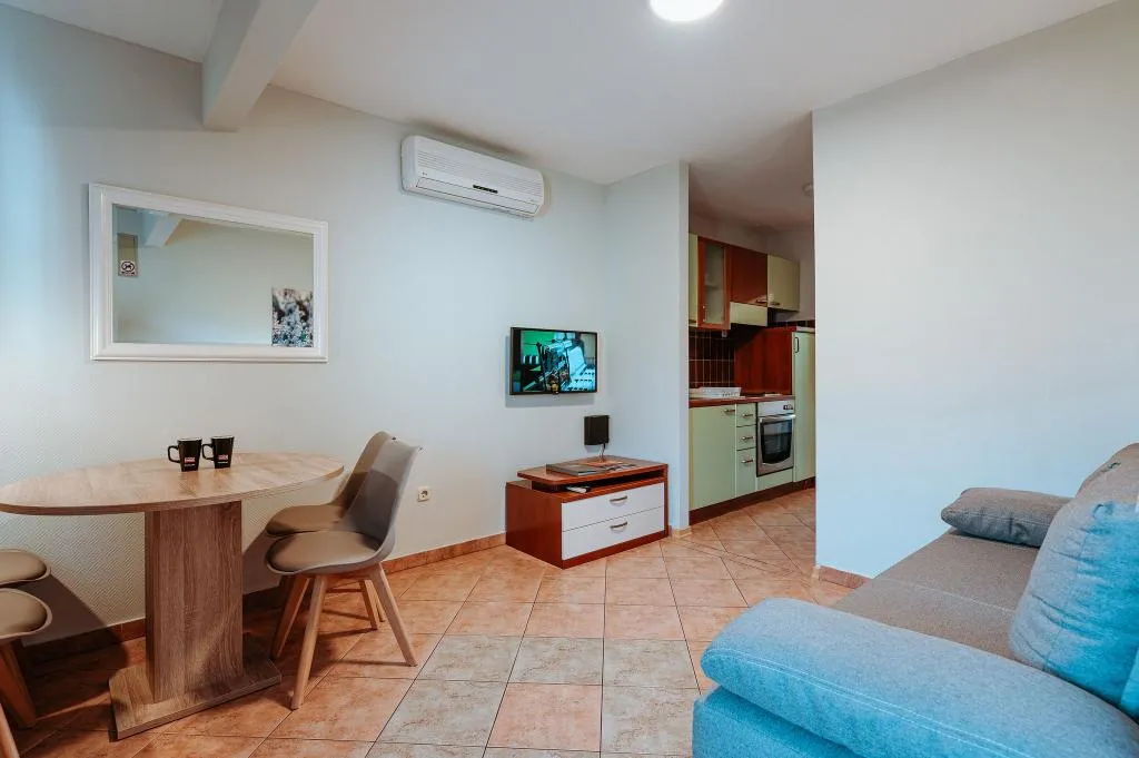 APARTMENT CAPACITY 4 Room, Matilde Beach Resort, Split