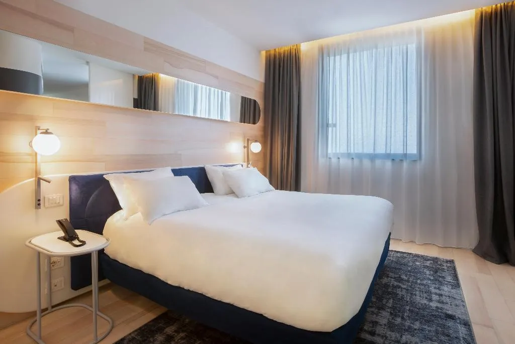 SUITE ONE BEDROOM Room, Voco Milan Fiere, Milan