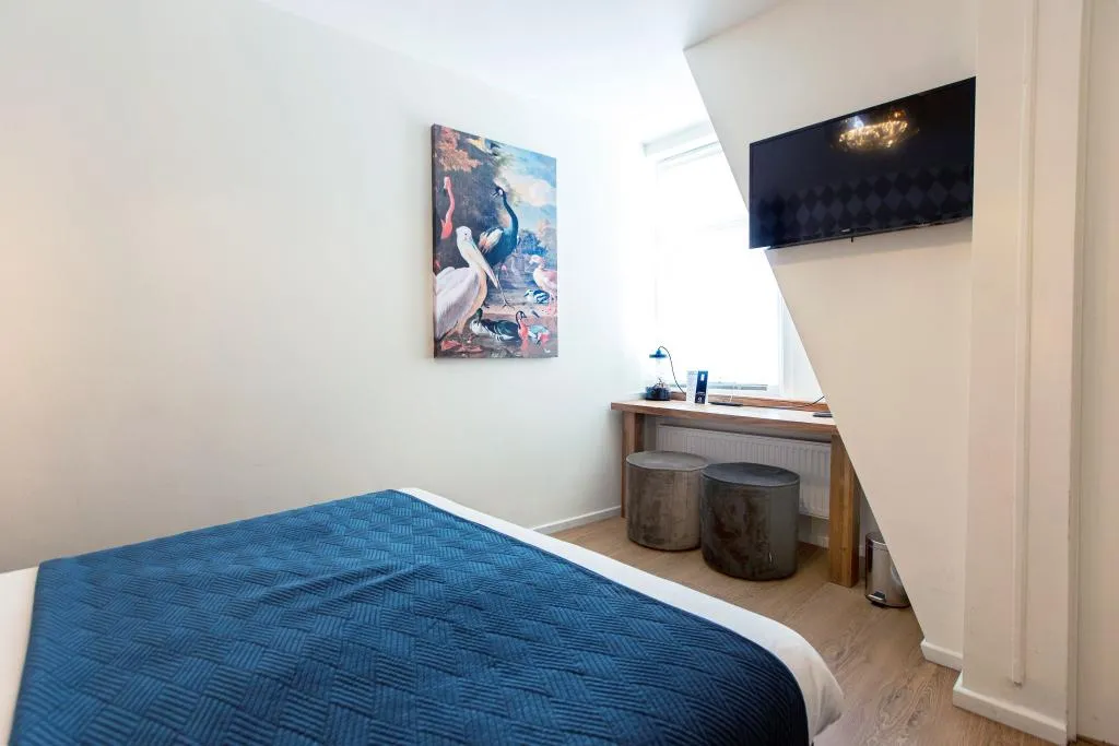 DOUBLE STANDARD Room, Quentin Golden Bear Hotel, Amsterdam