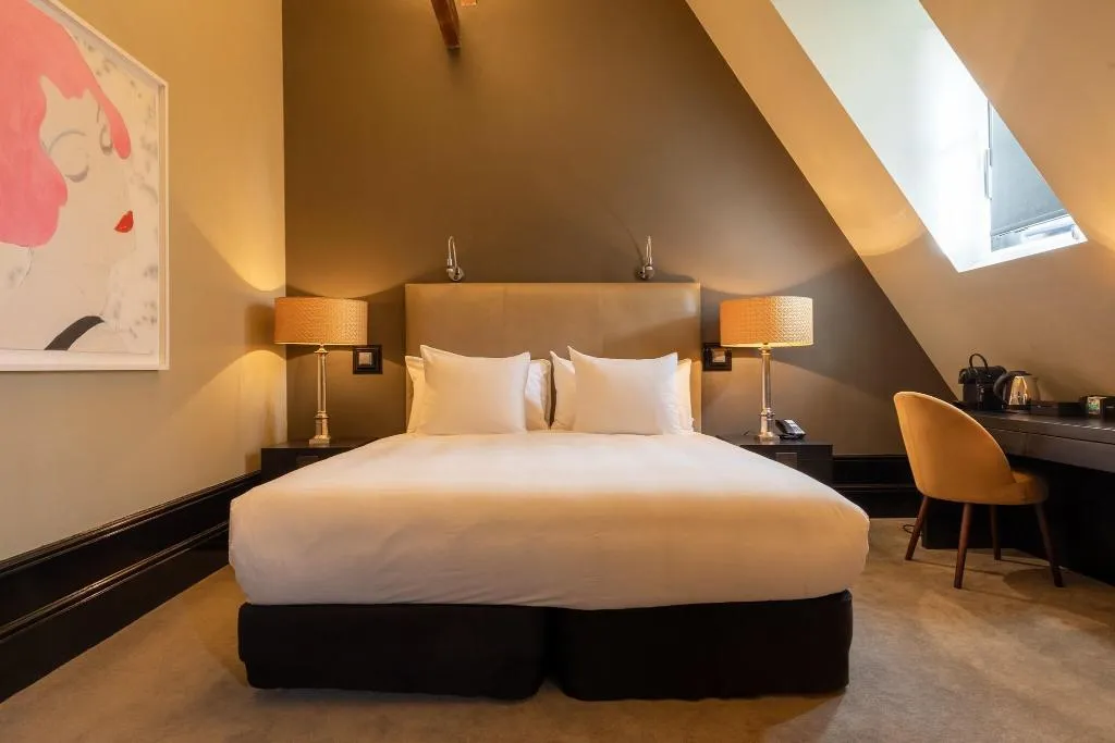 Room, College Hotel Amsterdam, Autograph Collection, Amsterdam