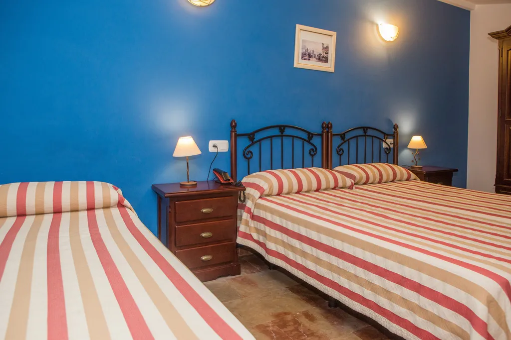 TRIPLE STANDARD Room, San Cayetano, Costa Del Sol