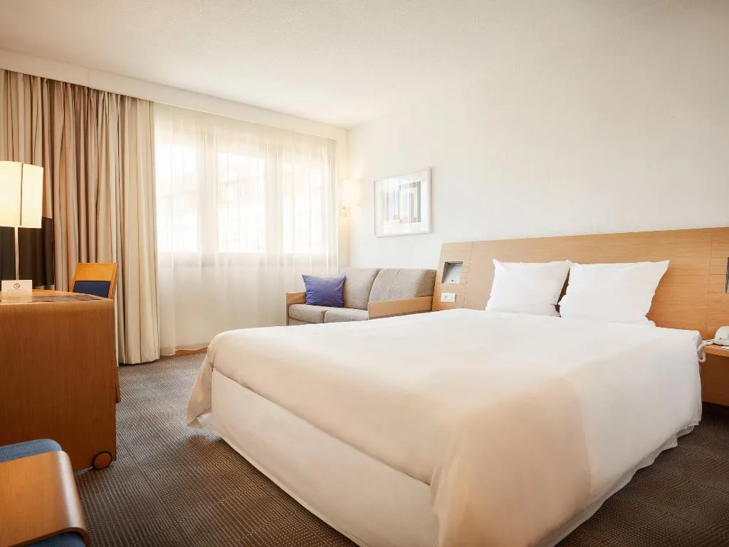 DOUBLE WITH DOUBLE BED Room, Novotel Gdansk Centrum, Gdansk
