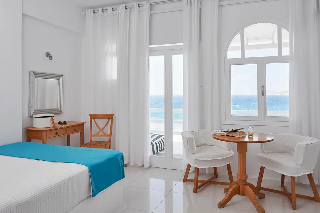 SUITE WITH PRIVATE POOL Room, Notos Therme & Spa By Mr and Mrs White, Santorini