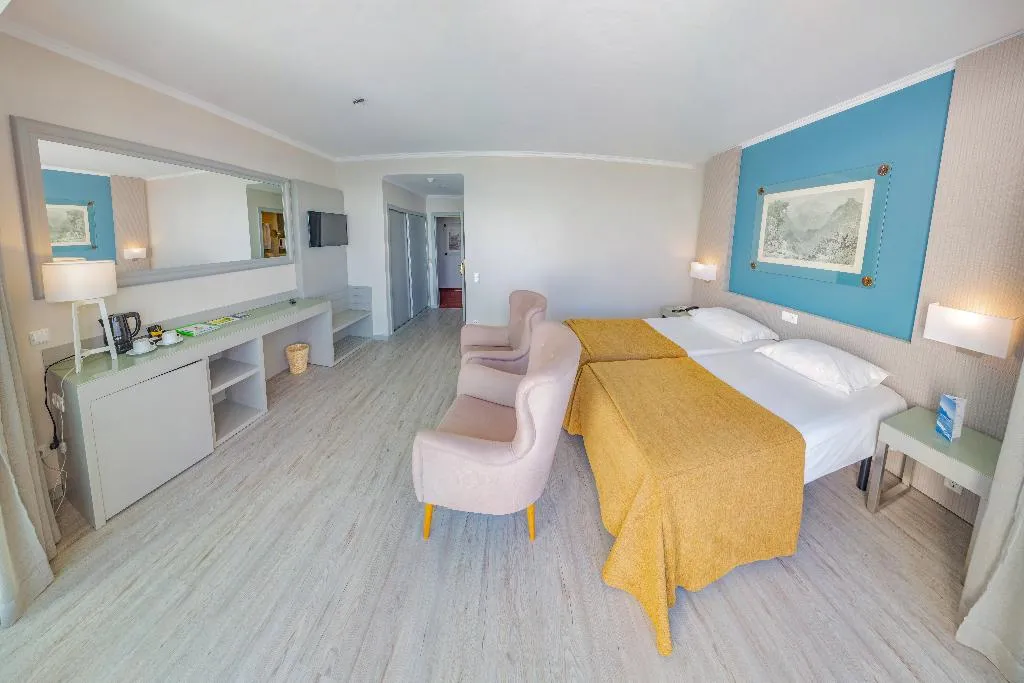 Double or Twin SEA VIEW WITH BALCONY Room, Orca Praia, Madeira