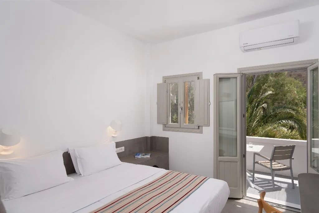 Double or Twin GARDEN VIEW Room, Goulielmos Hotel & Spa, Santorini