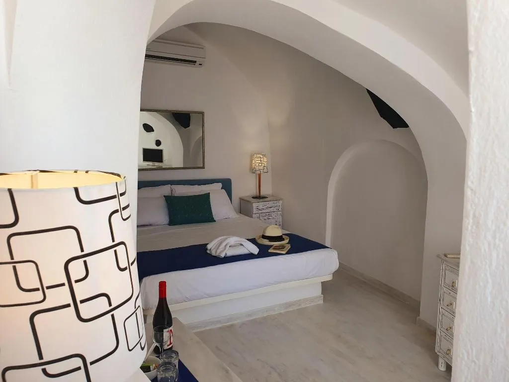Room, Zenith Blue, Santorini