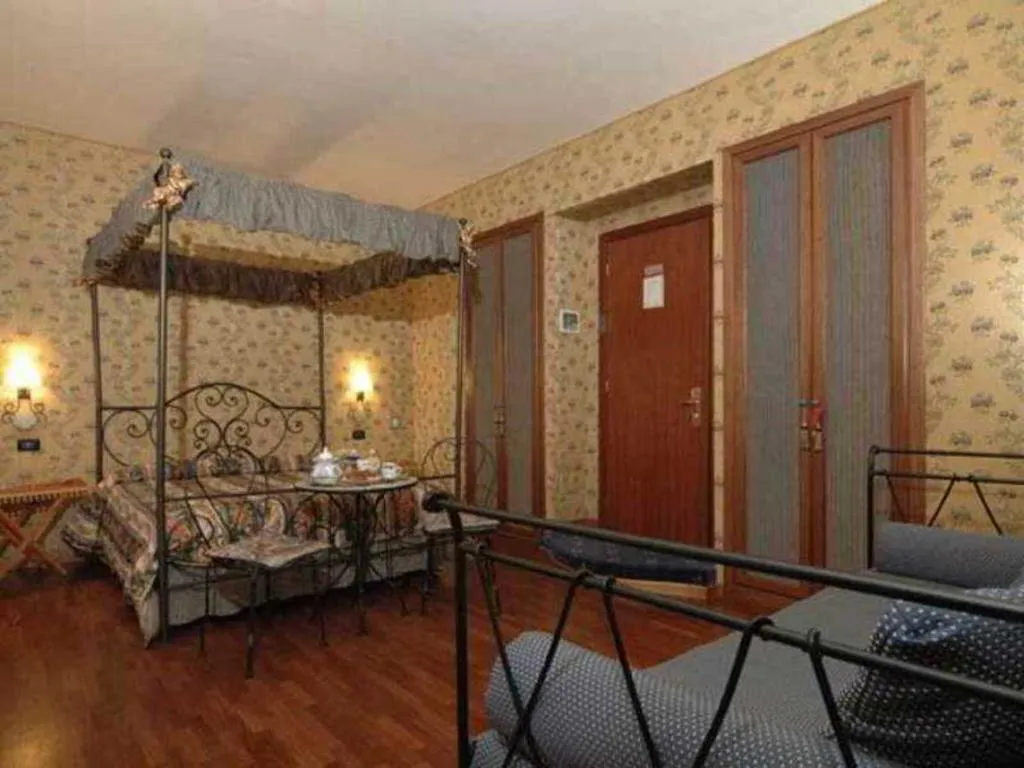 QUADRUPLE STANDARD Room, Residenza Ave Roma, Rome