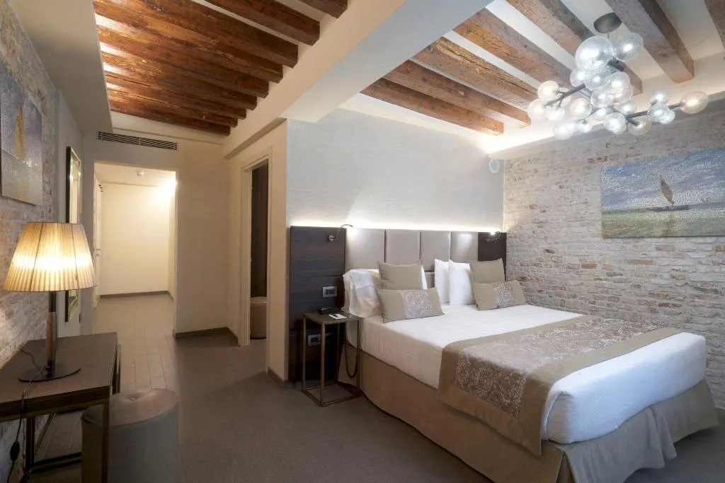 JUNIOR SUITE DELUXE Room, Hotel Aquarius Venice, Venice