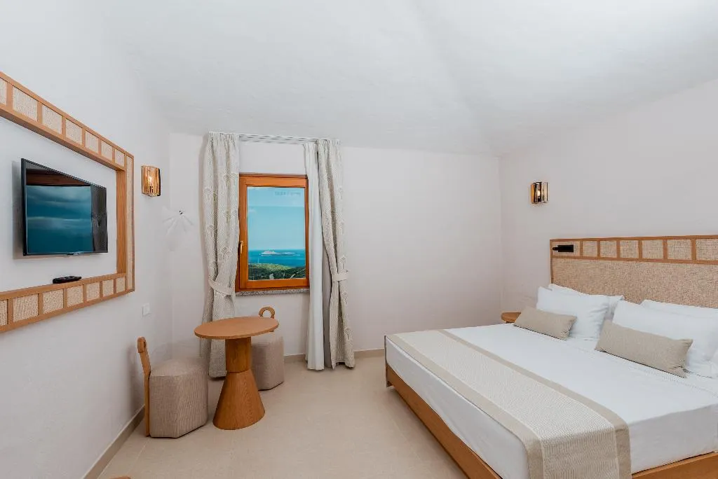 DOUBLE CLASSIC SEA VIEW Room, Rocce Sarde, Olbia