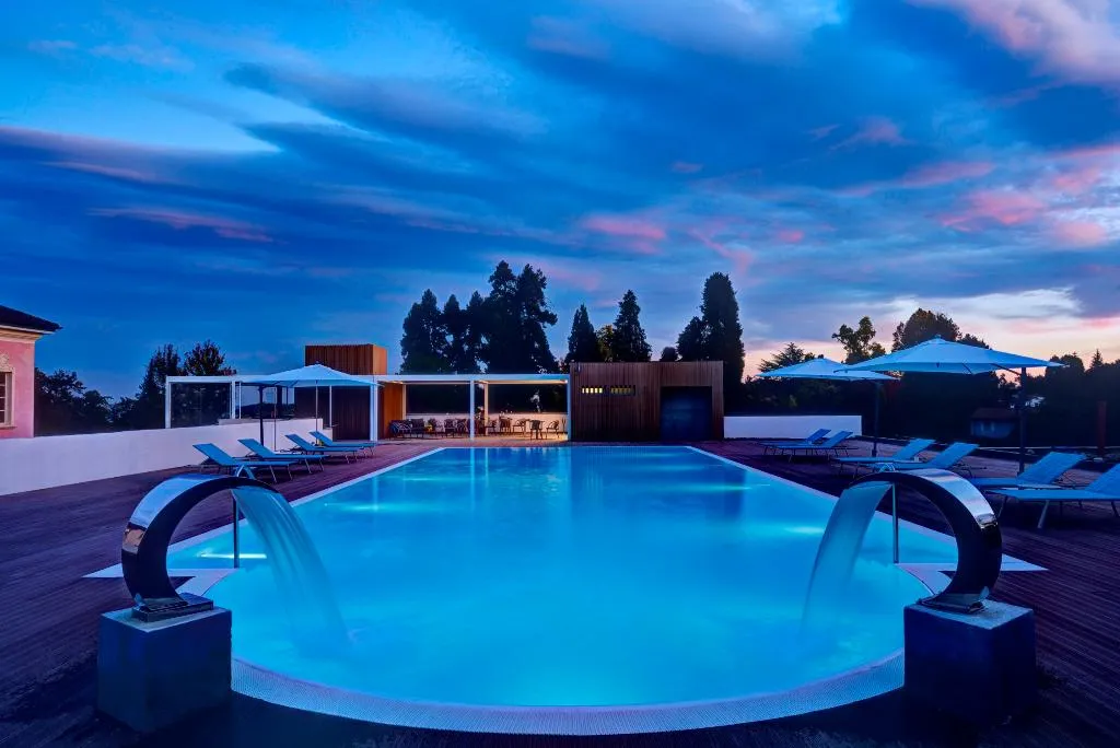 Pool, Castello Dal Pozzo, Milan