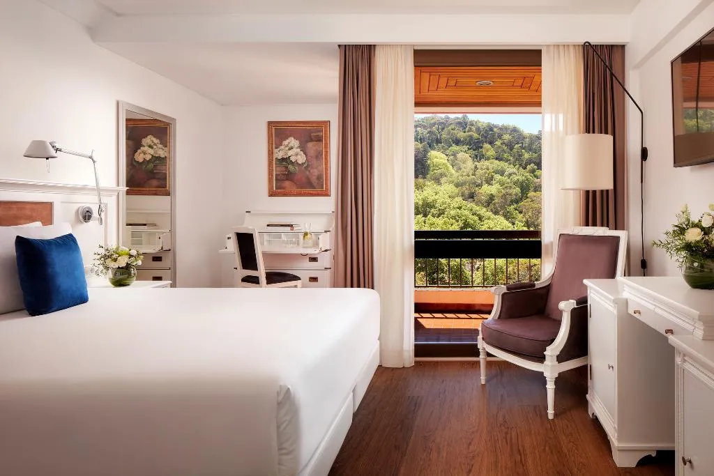 DOUBLE WITH VIEWS Room, NH Sintra Centro, Lisbon