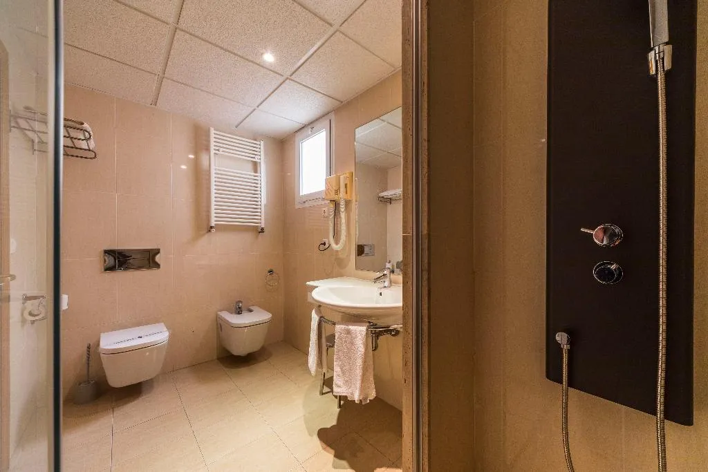 Room, Hotel Rosaleda del Mijares, Valencia