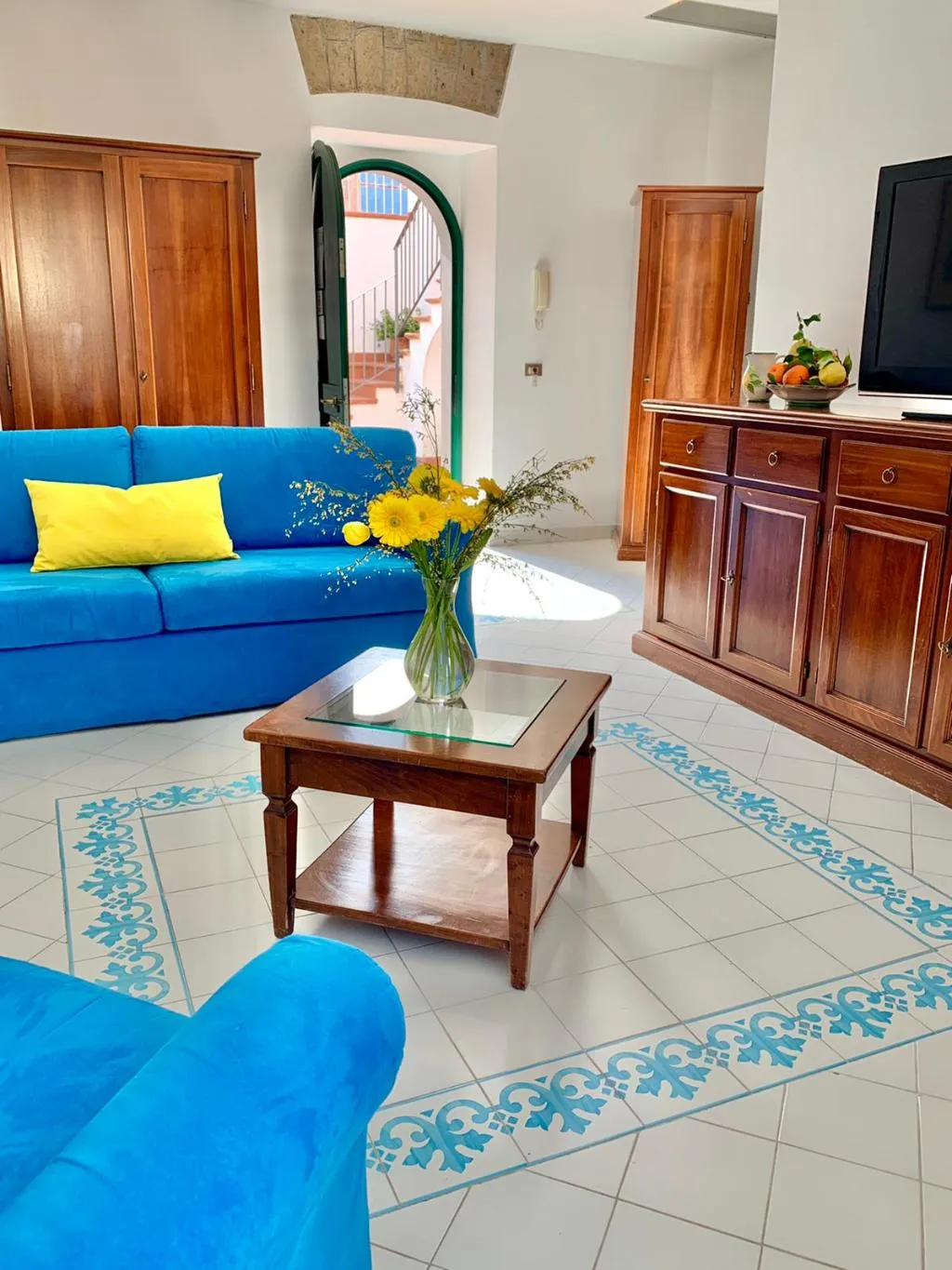 APARTMENT WITH TERRACE Room, Antico Palazzo Scala, Naples