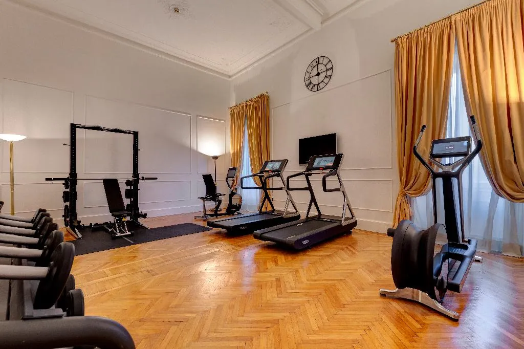 Sports and Entertainment, Grand Hotel Plaza, Rome