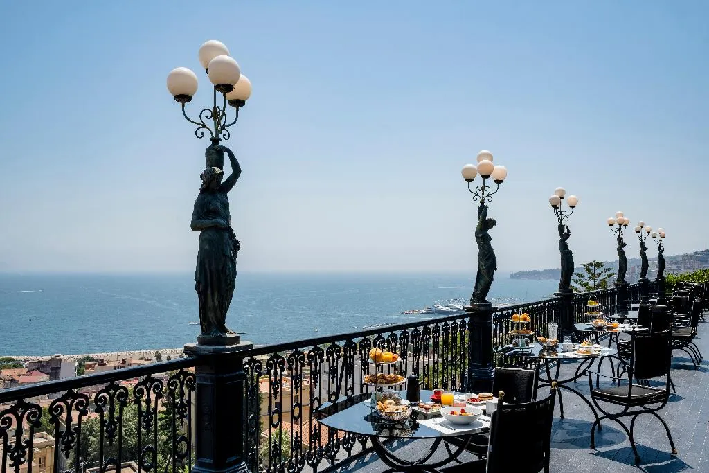 Terrace, Grand Hotel Parker's, Naples