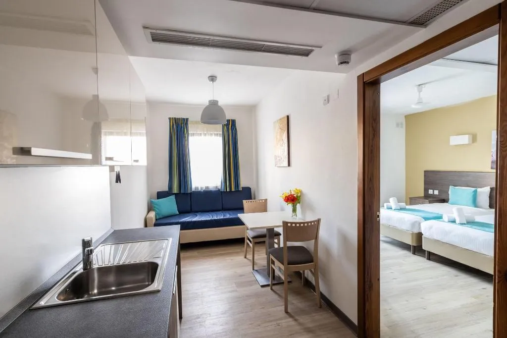Room, Sunseeker Holiday Complex, Malta