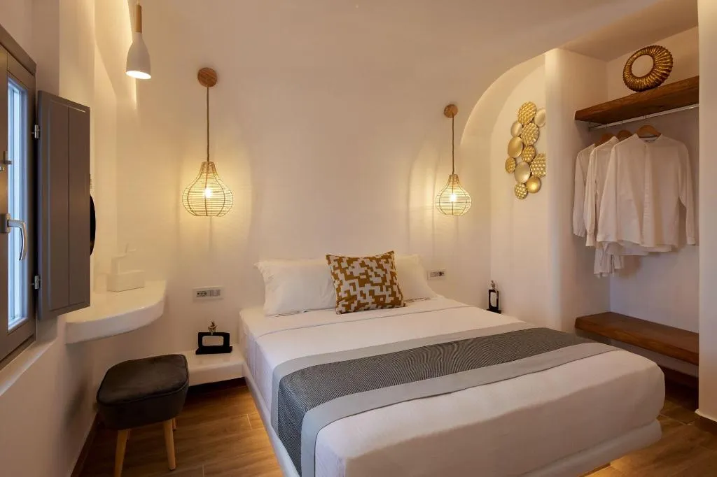 Room, Allure Breeze Suites, Santorini