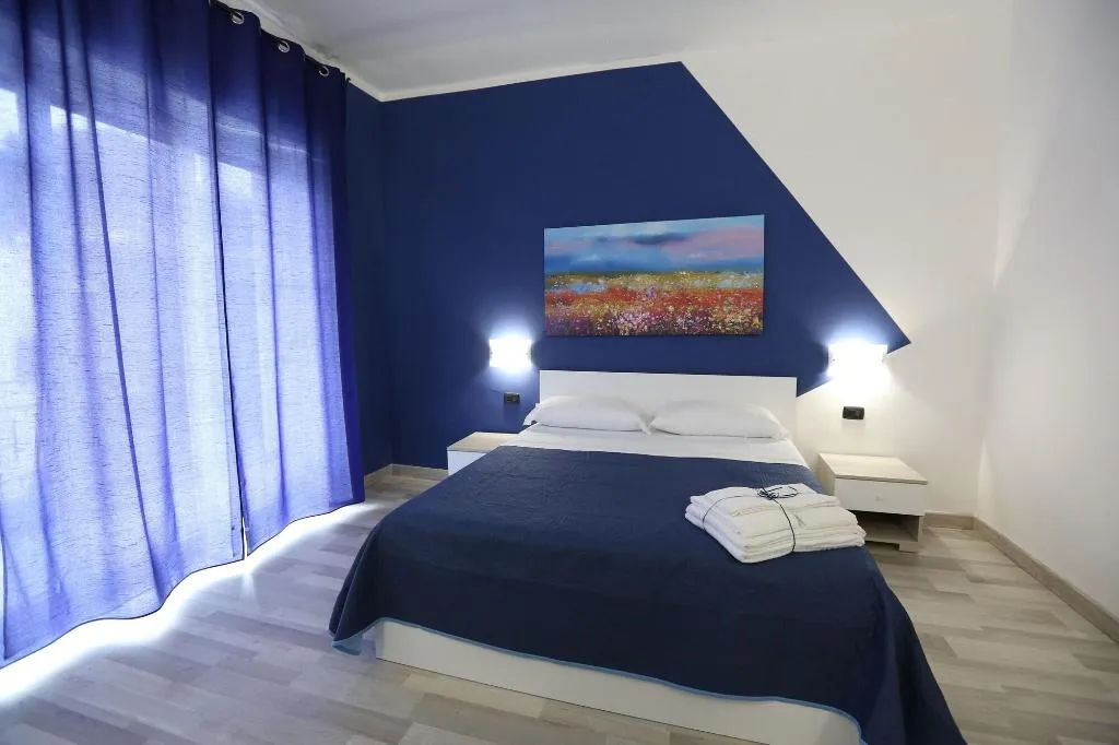 Room, Mirosa Bed And Breakfast, Naples
