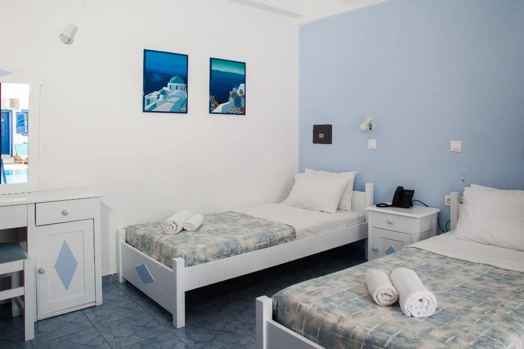 DOUBLE PARK VIEW Room, Roula Villa, Santorini