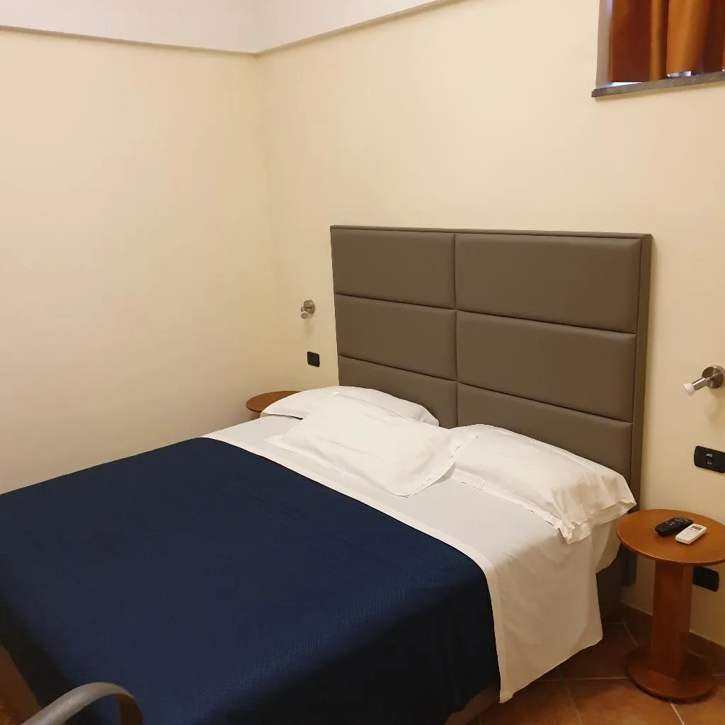 APARTMENT CAPACITY 4 Room, Residence L'Incanto Sorrento, Naples