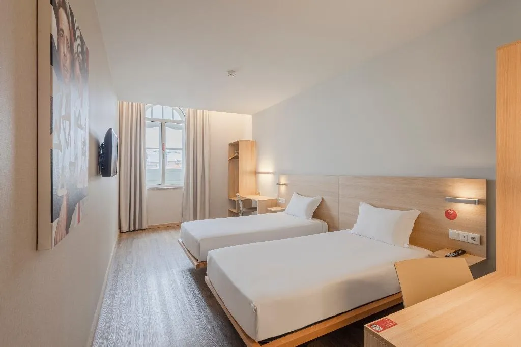 TWIN STANDARD Room, Moov Hotel Porto Centro, Porto