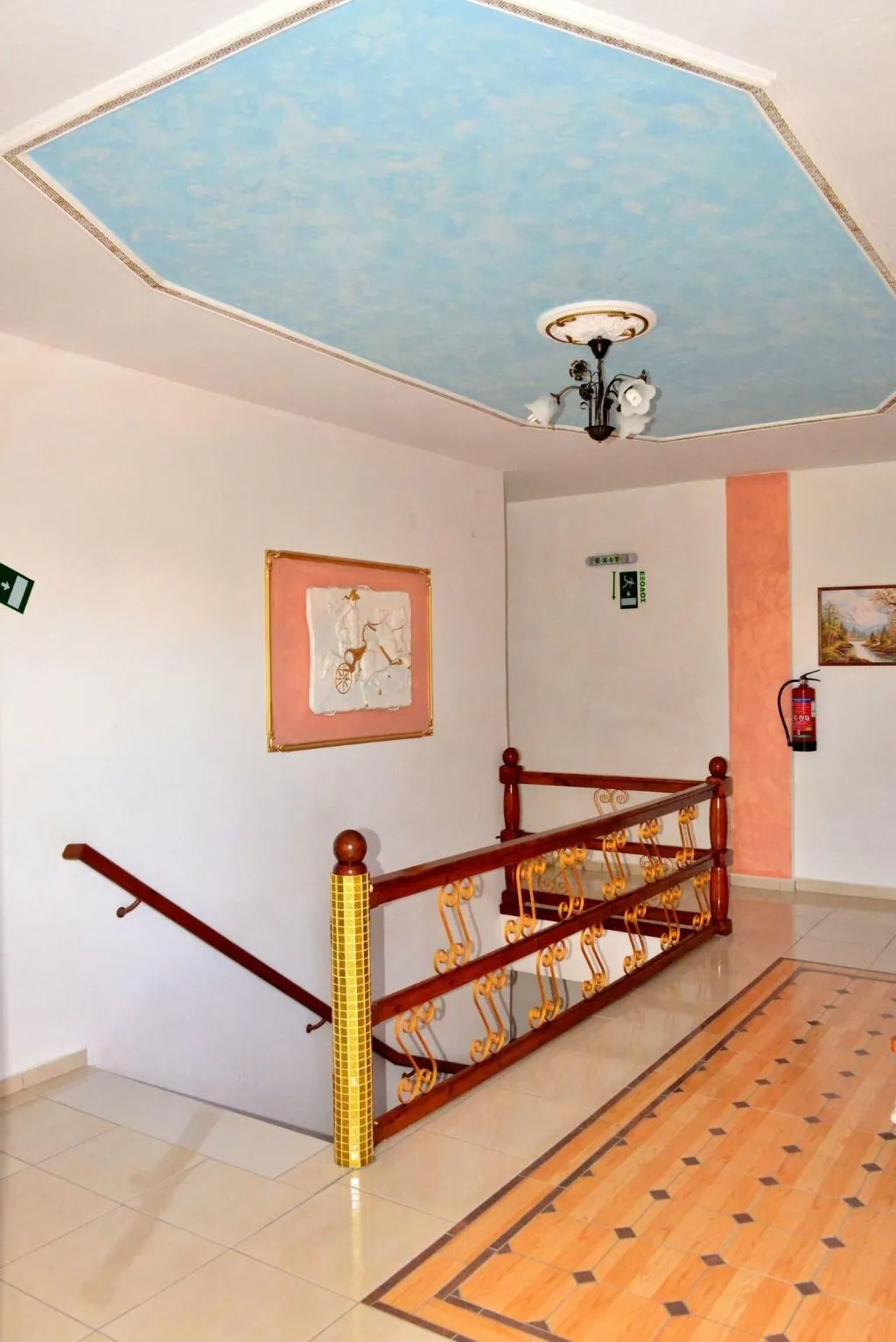 Lobby, Sun City, Crete