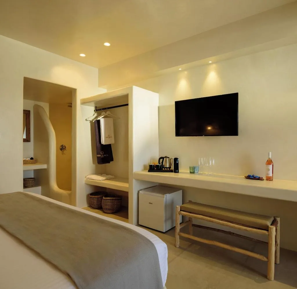 Room, Terra Blanca Suites, Santorini