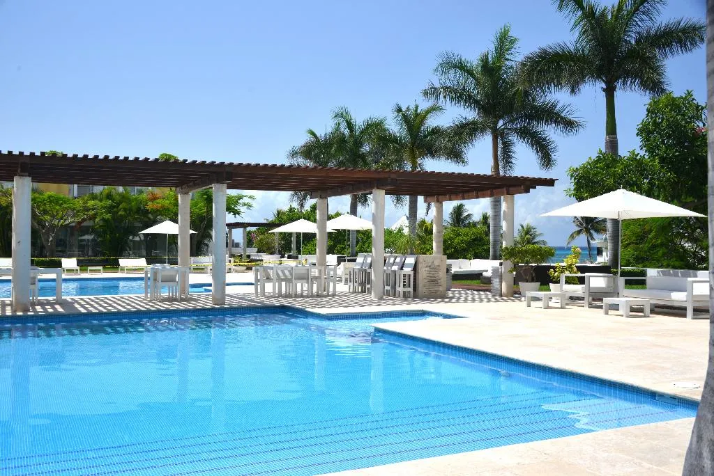 Pool, Magia Beachside, Playa Del Carmen