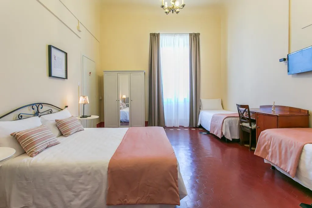 QUADRUPLE COMFORT Room, Hotel D'Azeglio Firenze, Florence