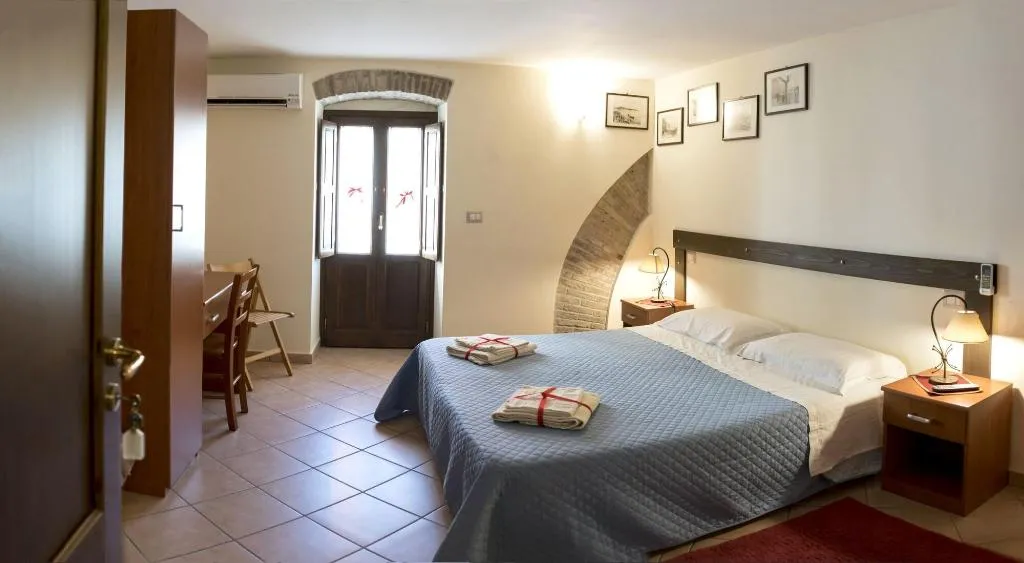 Room, B&B La Suite, Catania