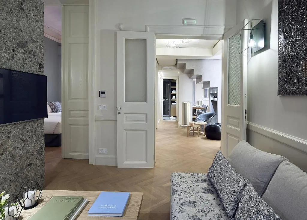 Room, Thiseio 1915, Athens
