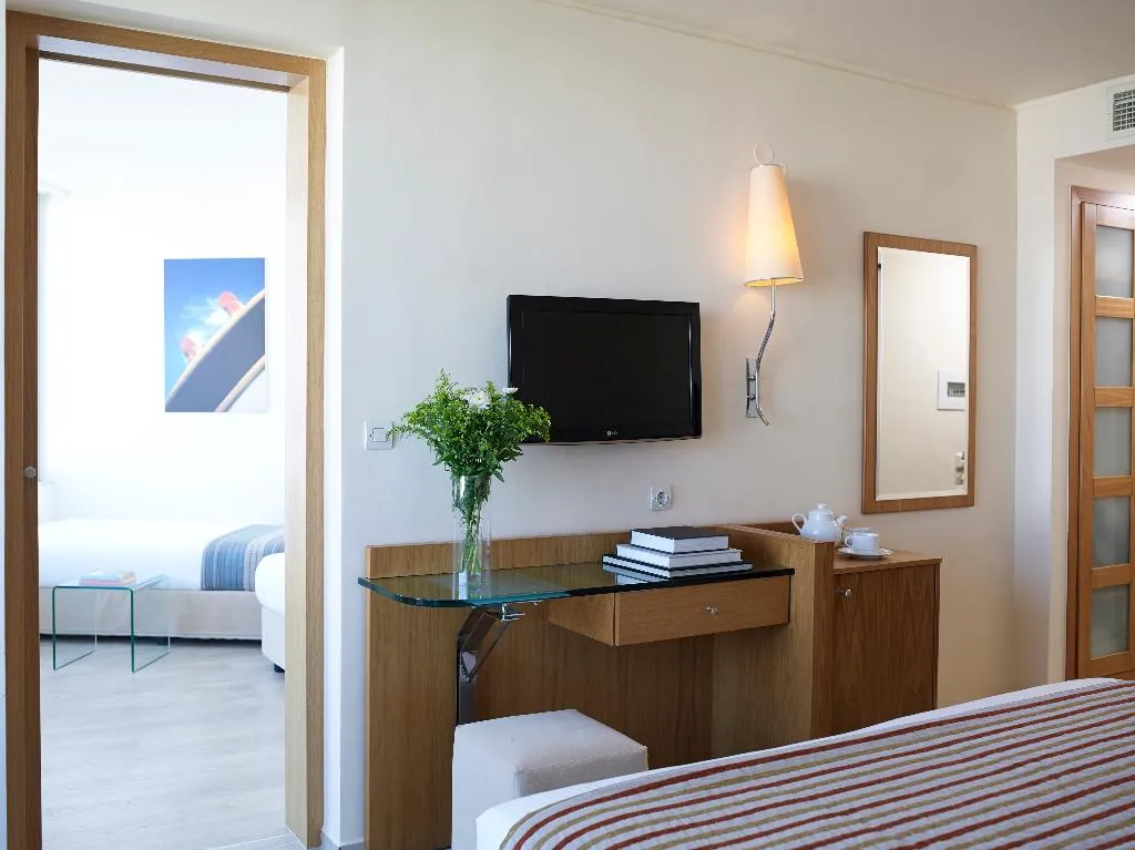 FAMILY ROOM SUPERIOR TWO BEDROOMS Room, Kriti Beach, Crete