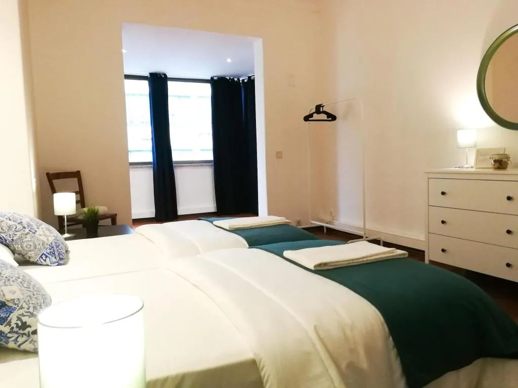 Double or Twin WITH DOUBLE BED Room, Castilho 63, Lisbon