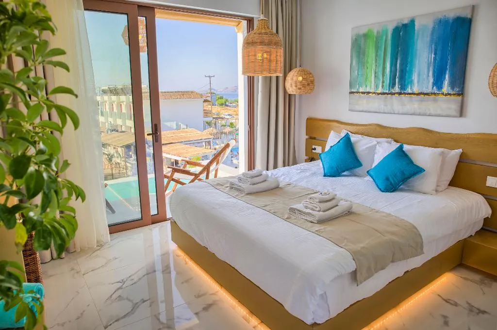 JUNIOR SUITE DELUXE WITH PRIVATE POOL Room, Alia suites & Alia beachfront suites and spa, Rhodes