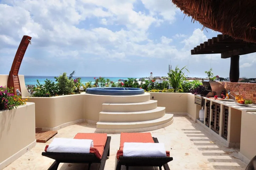 Terrace, El Taj Ocean Front and Beachside Condo Hotel, Playa Del Carmen