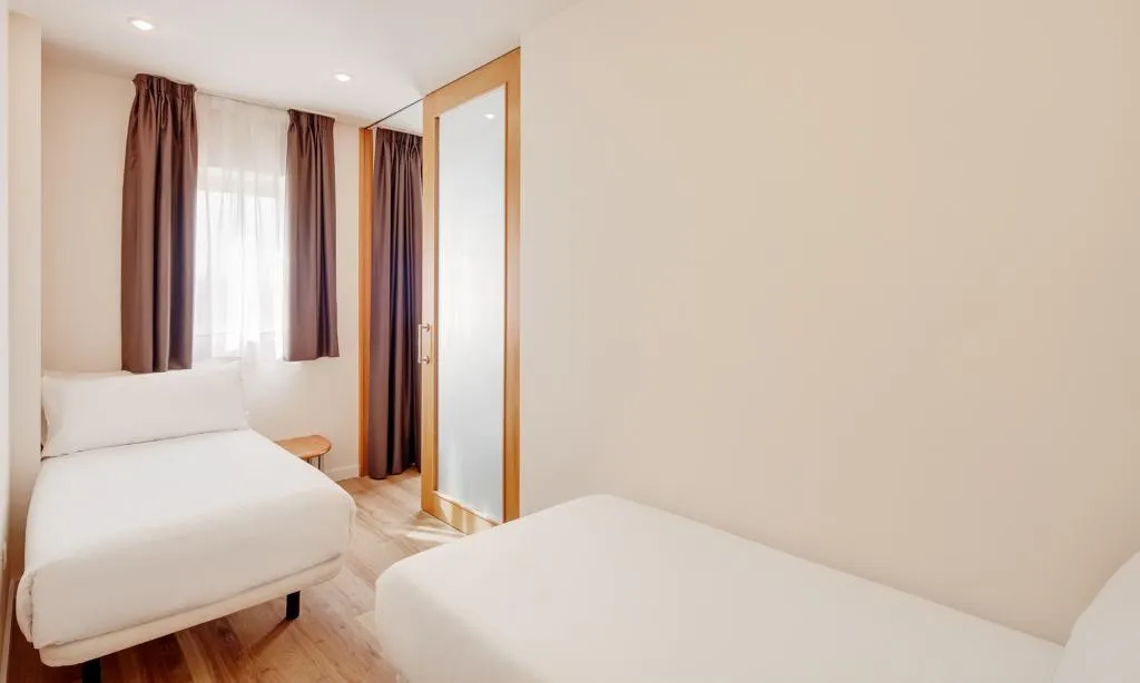 APARTMENT TWO BEDROOMS Room, Sercotel Sabadell Arrahona, Barcelona