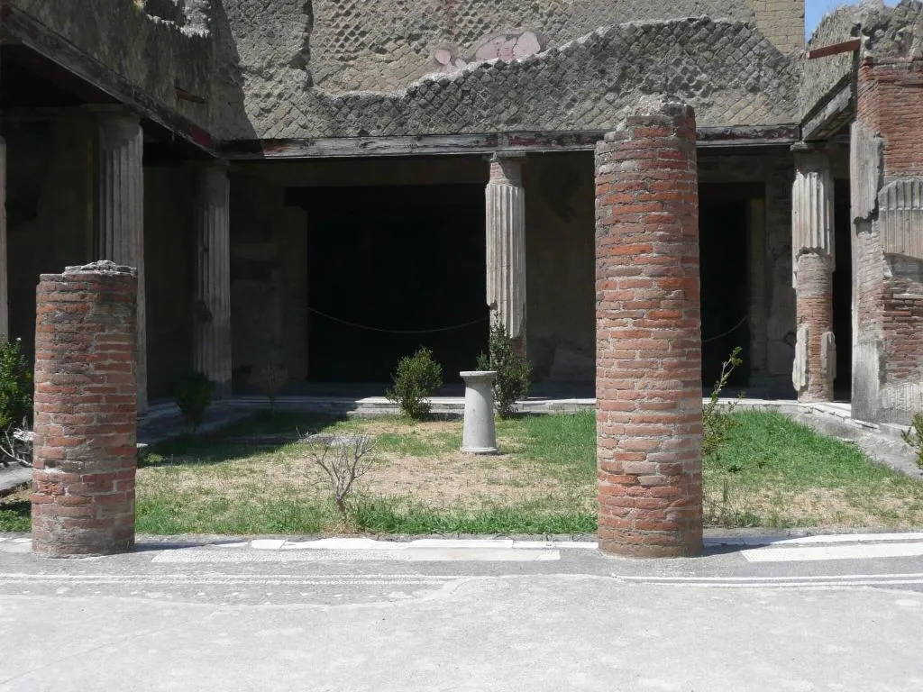 General view, I Papiri, Naples
