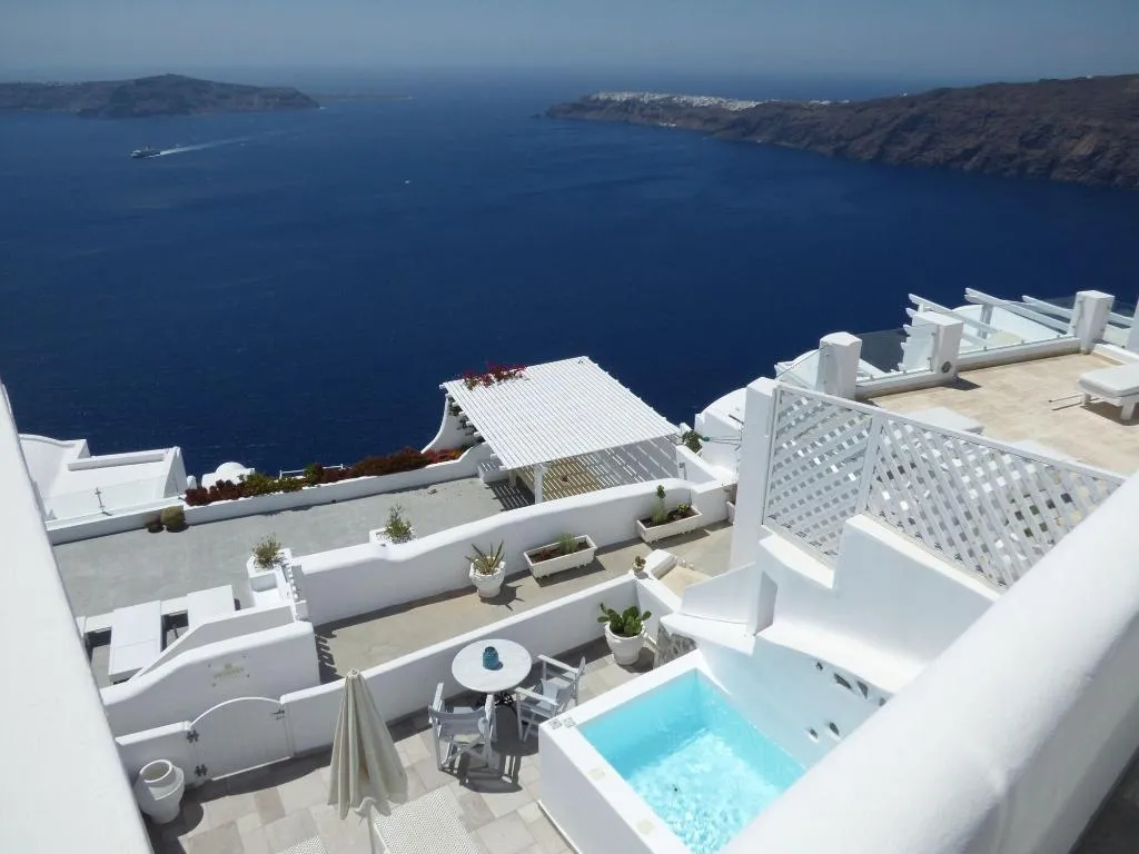 Sports and Entertainment, Villa Lukas, Santorini