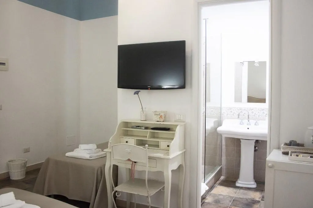 Room, Sweety Rome Guest House, Naples
