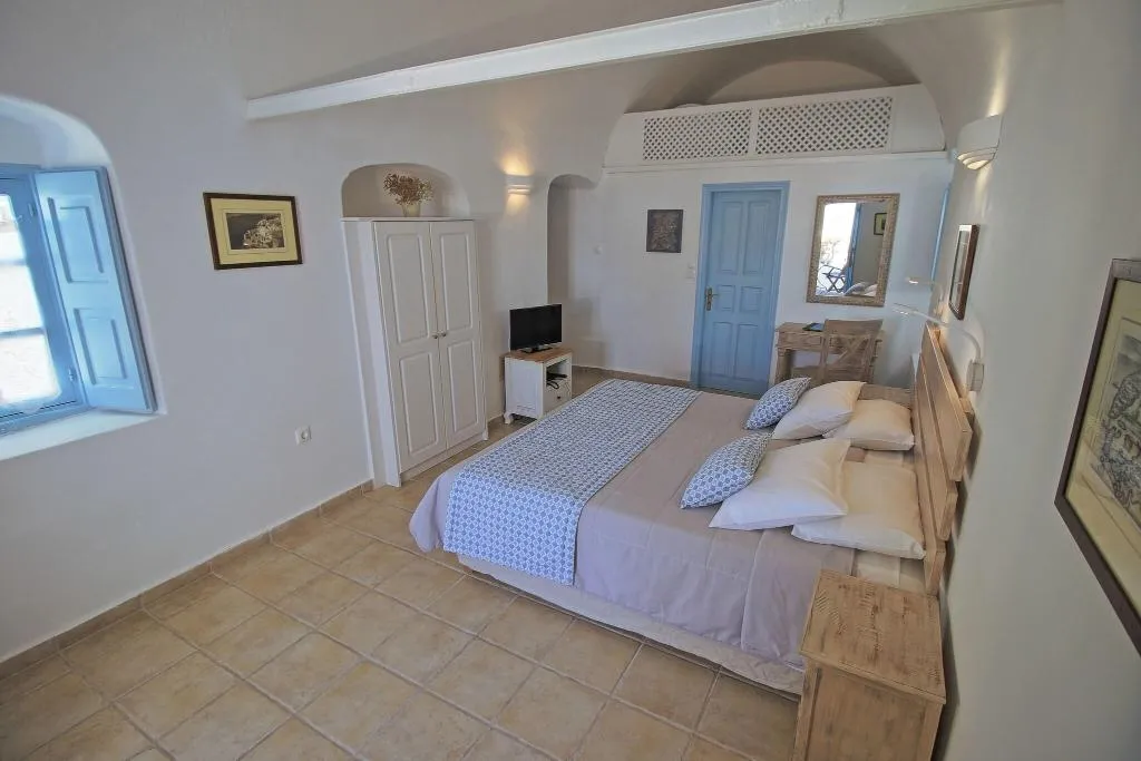 STUDIO TWO BEDS Room, Aethrio Sunset Village, Santorini